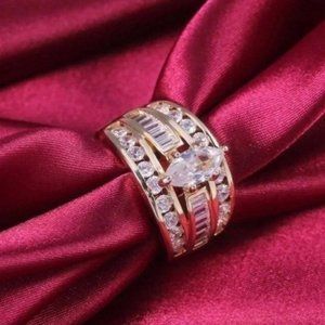 925/18KT Yellow Marquise Davie Ring 7